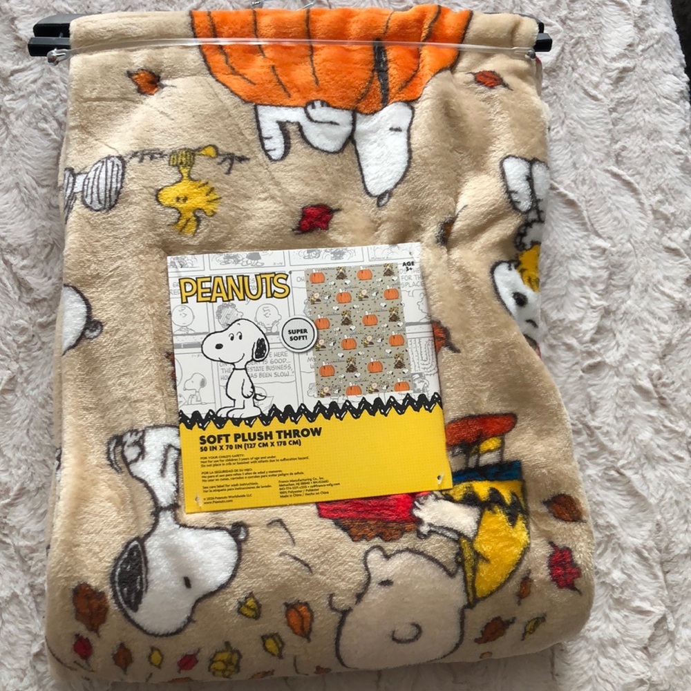 Peanuts FALL Soft Plush Throw Blanket - Tan